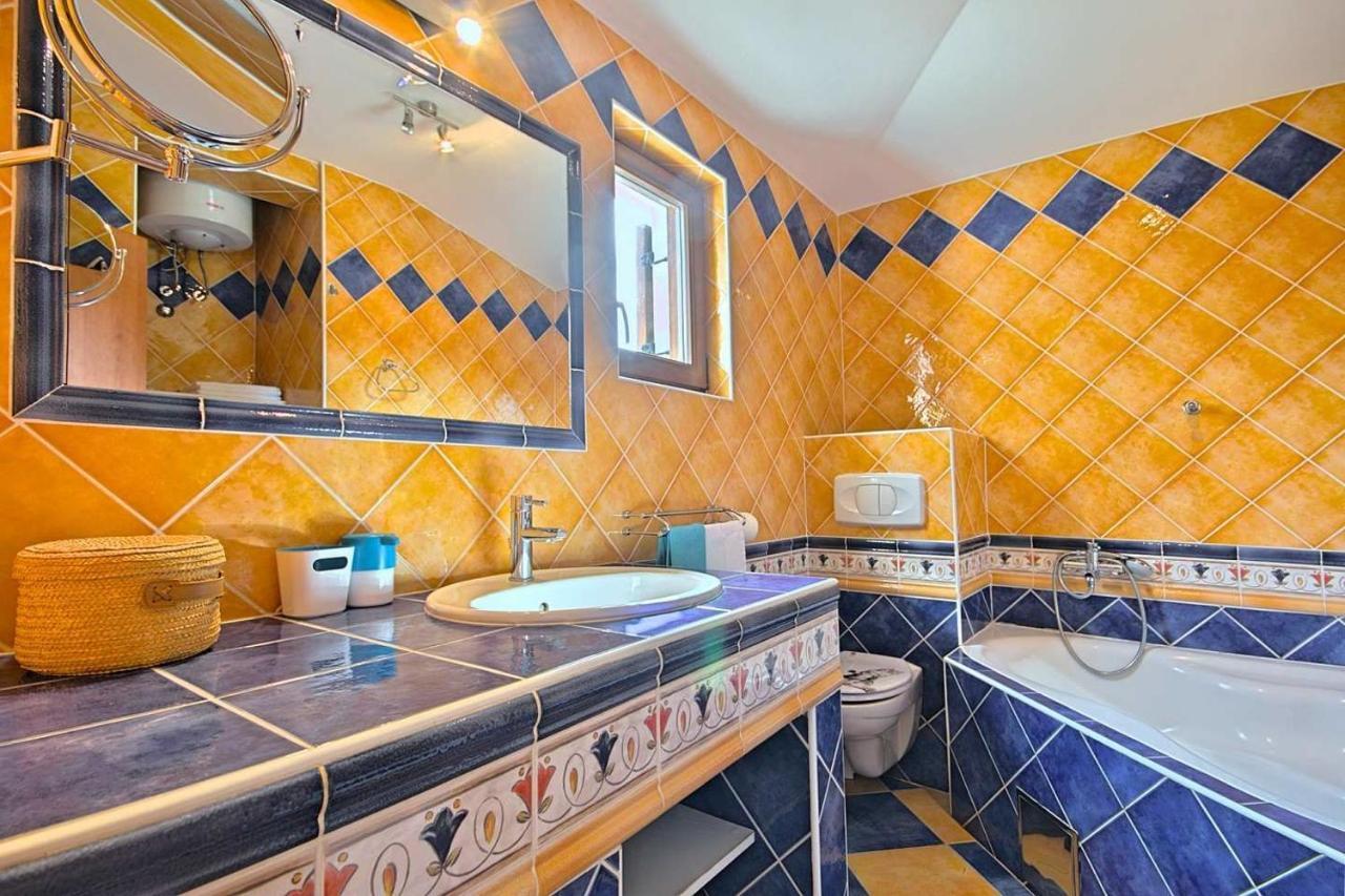 Casa Bizzarra